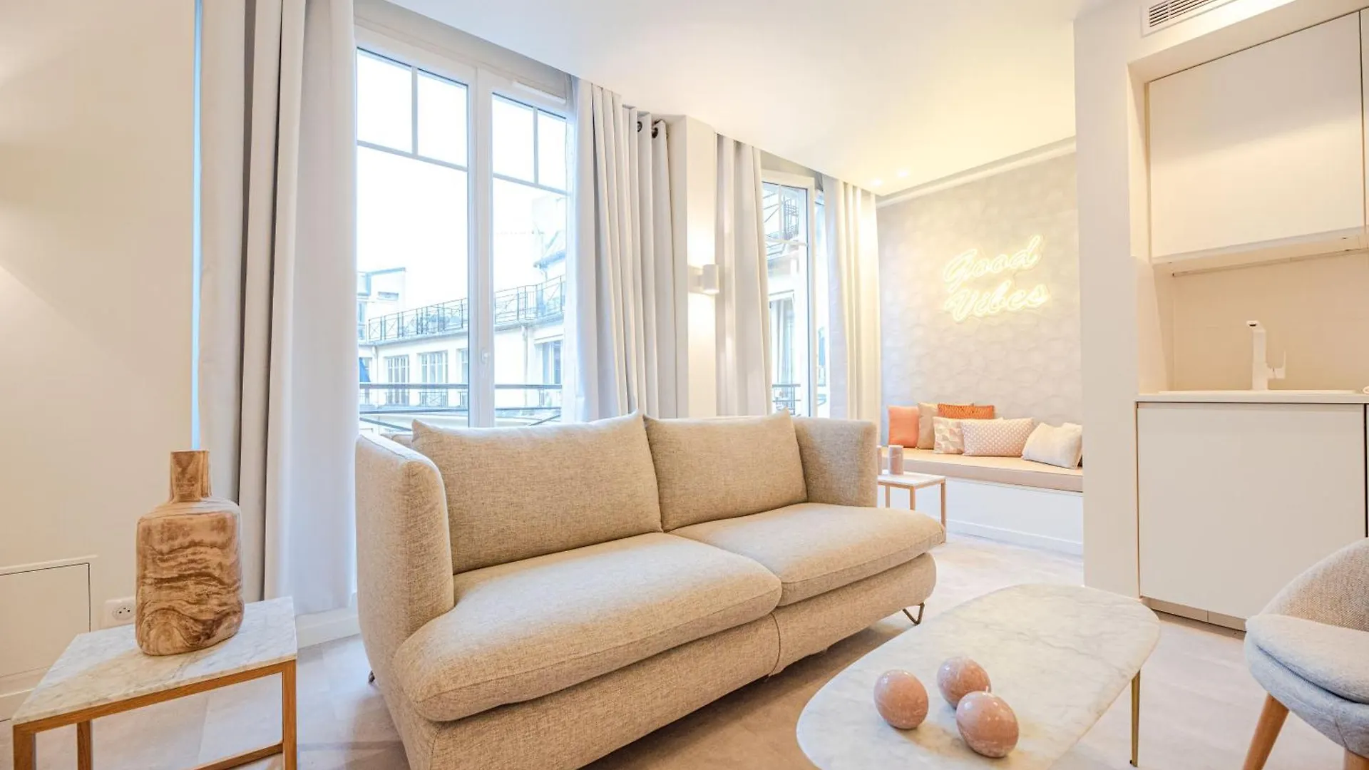 Cia - 2Br Madeleine Champs Elysees Apartment Paris 0*,  France