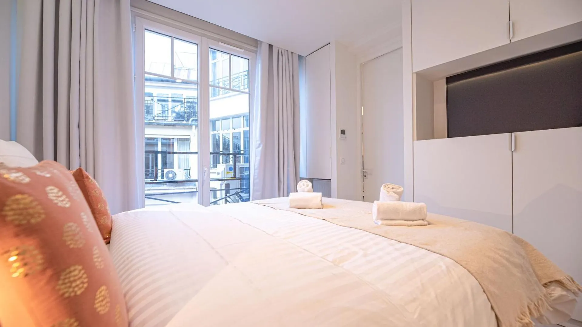 Cia - 2Br Madeleine Champs Elysees Apartment Paris