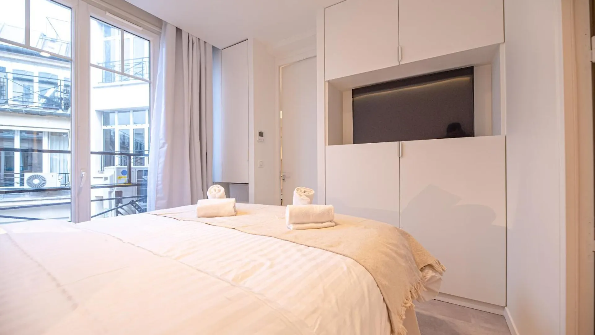 Cia - 2Br Madeleine Champs Elysees Apartment Paris France